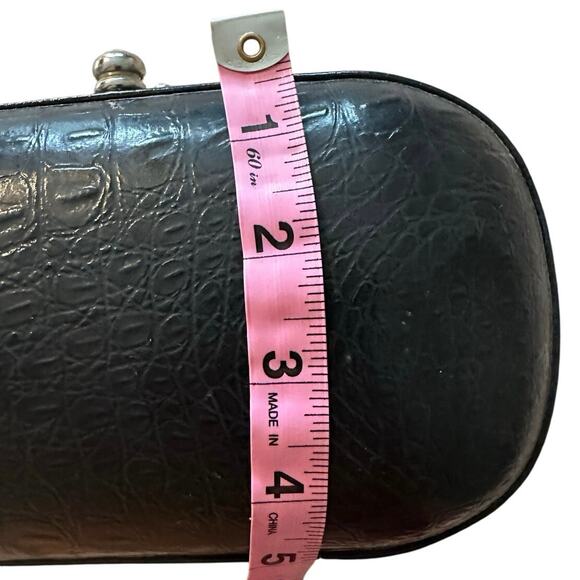 Steve Madden Vtge Clutch - Faux Crocodile Rhinestone Clasp -NWOT - Picture 6 of 7